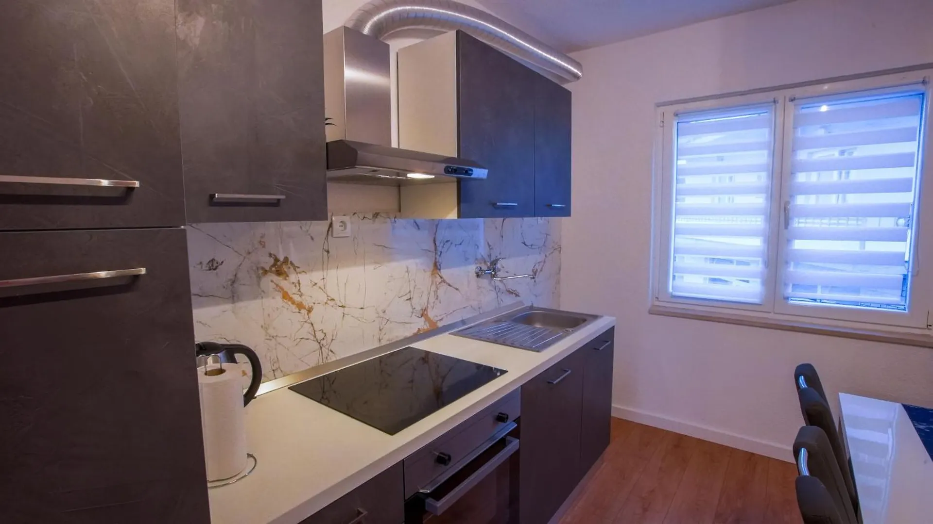 Lägenhet Apartman Mia With Pool1 Split
