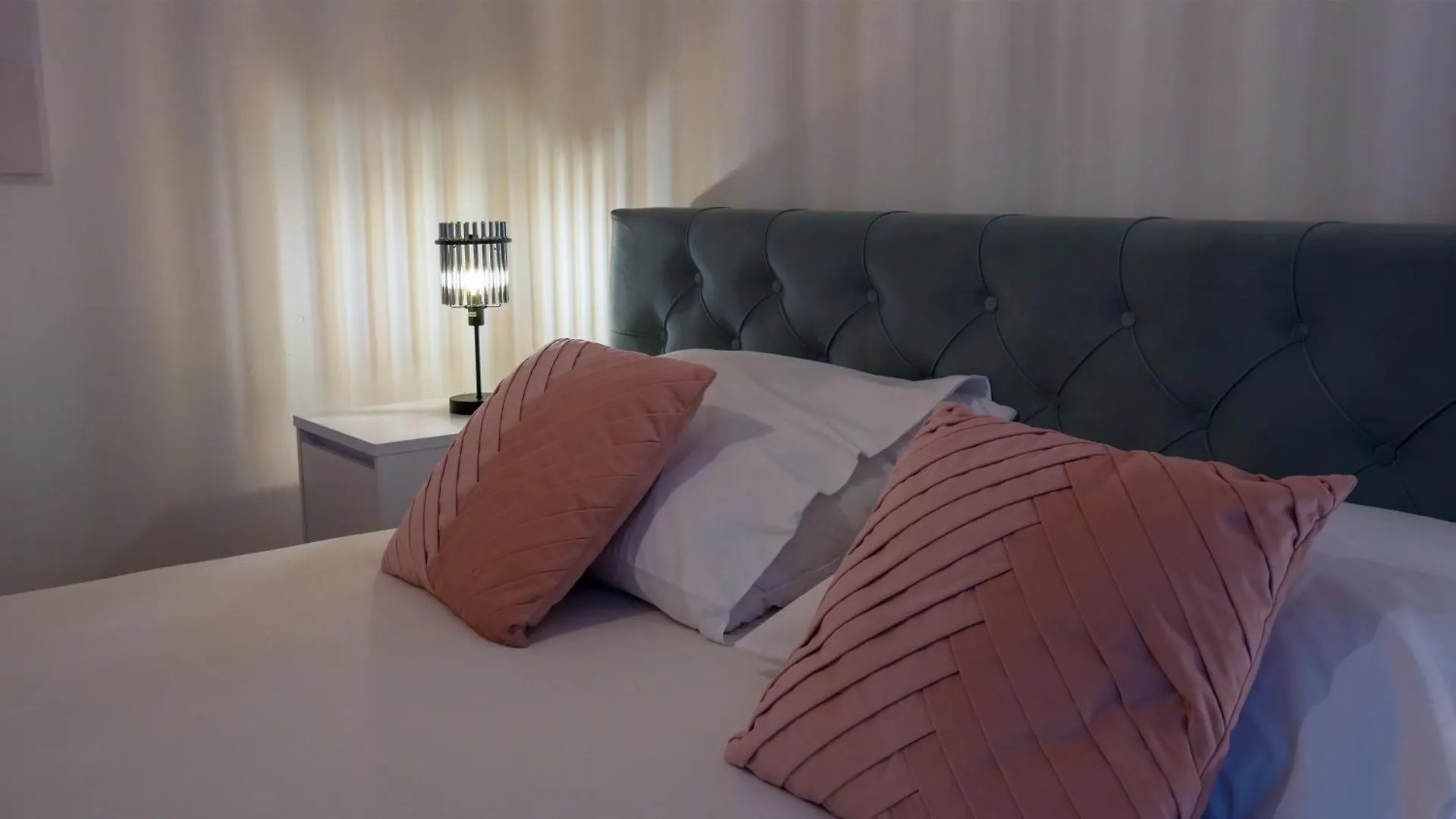 Lägenhet Apartman Mia With Pool1 Split