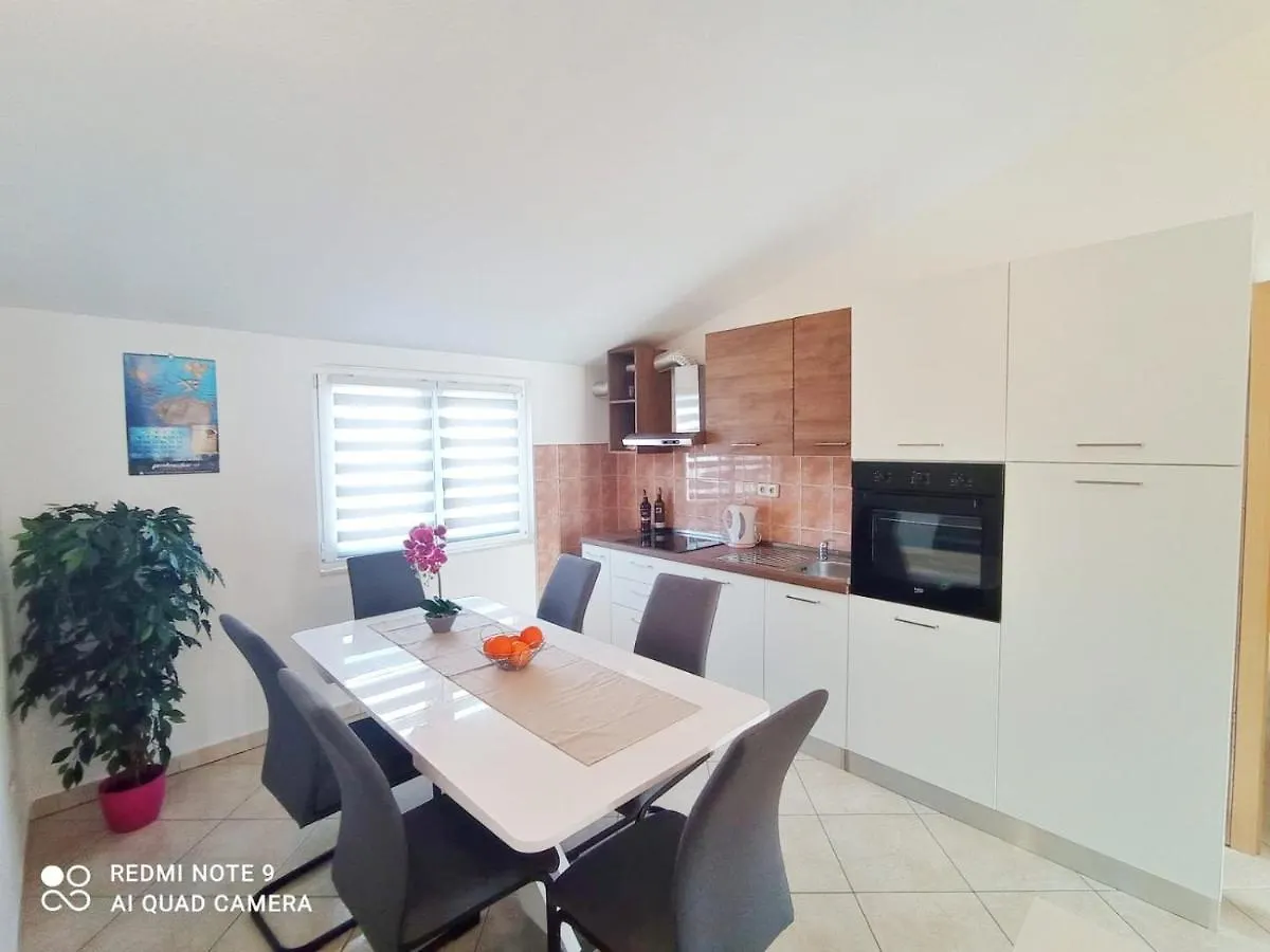 Apartment Apartman Mia With Pool1 Split Croatia