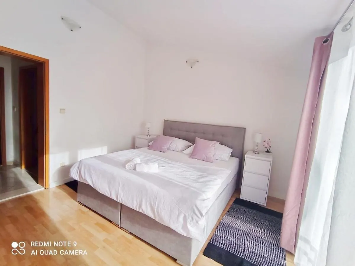 Apartment Apartman Mia With Pool1 Split