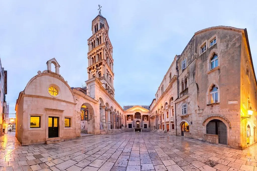 Apartment Apartman Mia With Pool1 Split Croatia